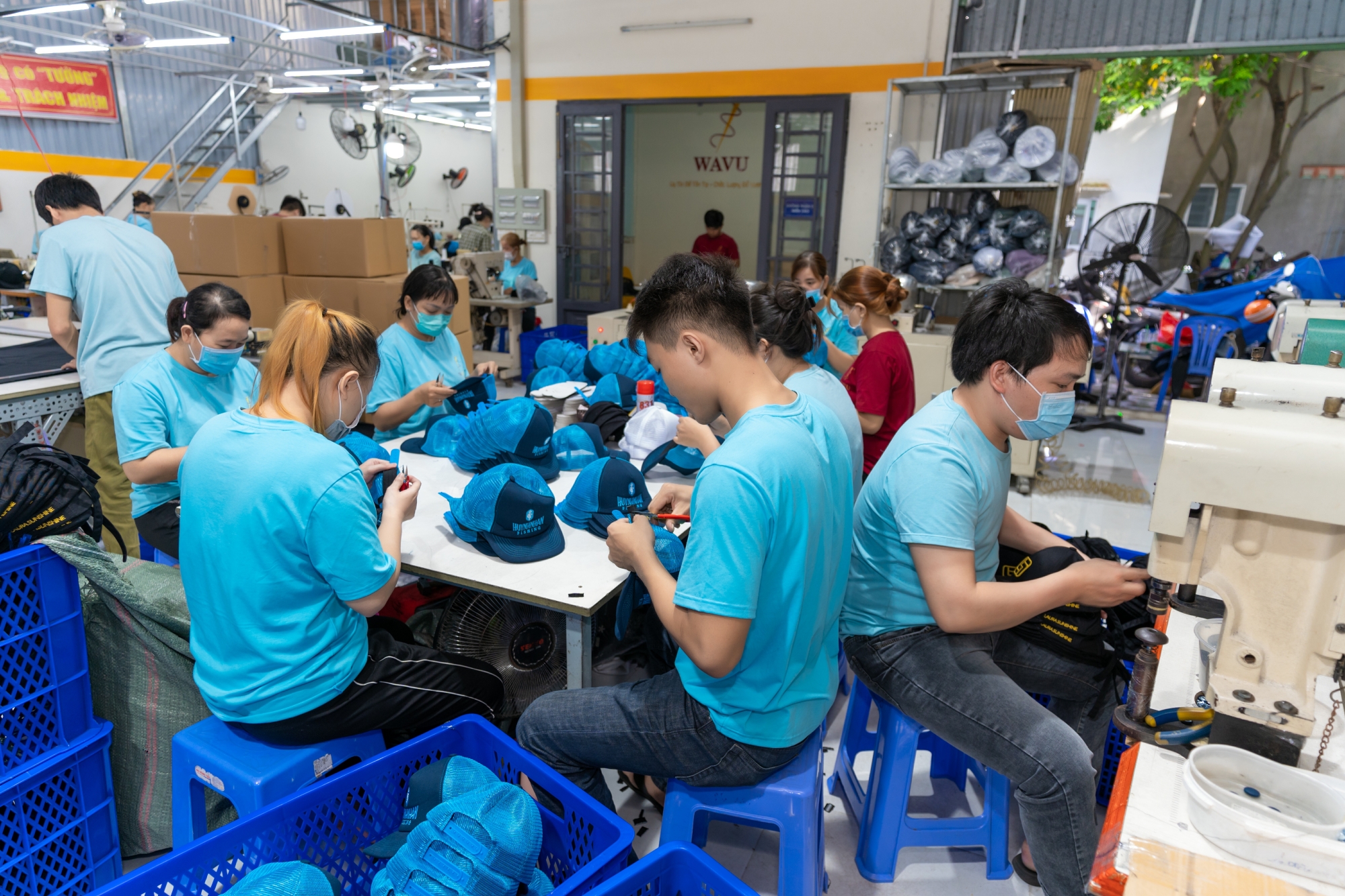 Xường may nón Wavu - uy tín, chất lượng cao, chuyên nhận gia công theo yêu cầu, thêu logo, làm thương hiệu riêng